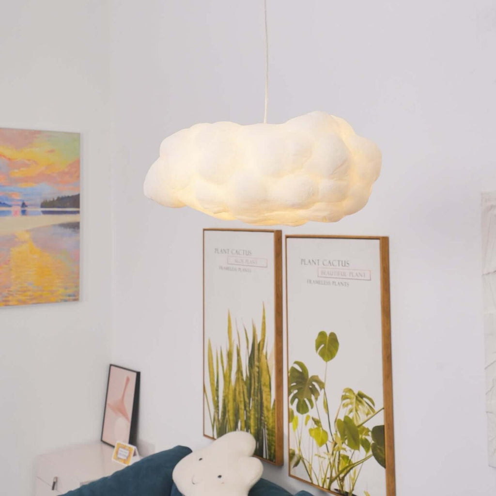 Esthetische wolkvormige hanglamp, zorgt voor een gezellige, diffuse gloed. Perfecte sfeermaker in huis.