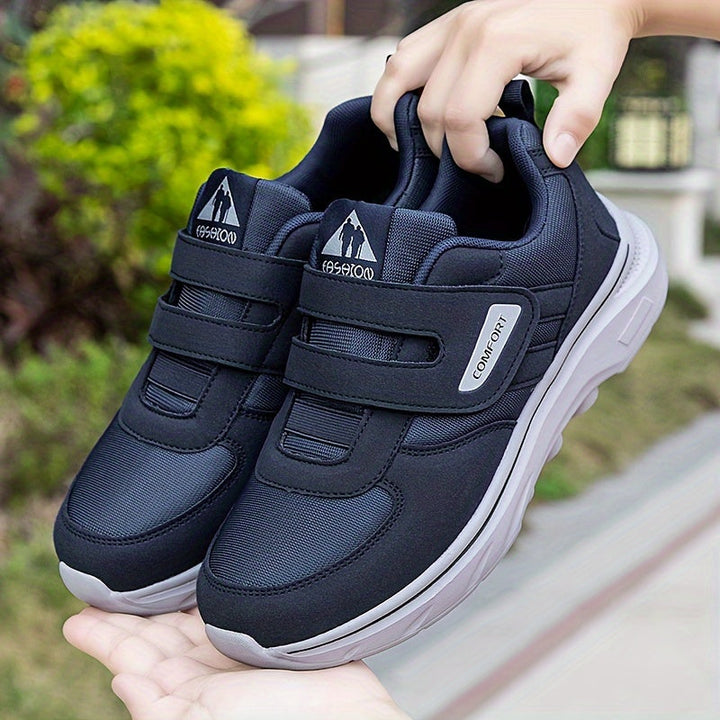 EasyStride uniseks comfort loopschoenen met handige klittenbandsluiting, perfect voor elke activiteit.