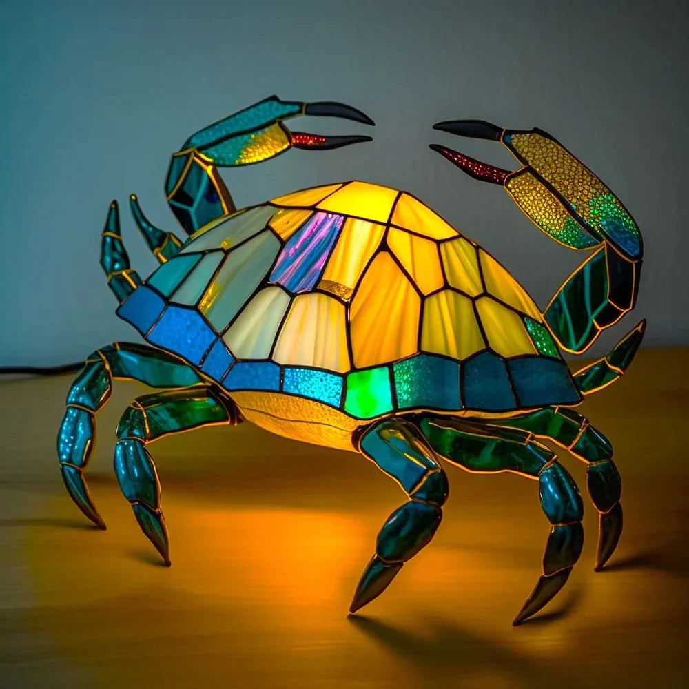 Artistieke glas-in-lood dierenlamp, een meesterwerk van kleuren, perfect als woonaccessoire.