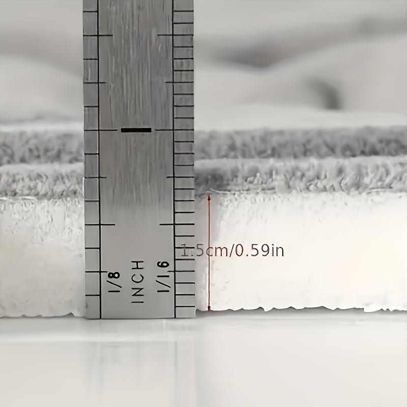 Stijlvolle antislip vloerkleed voor badkamer, zorgt voor veiligheid en sfeer.