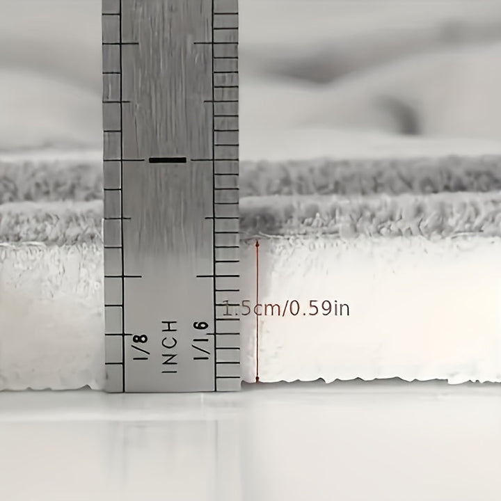 Stijlvolle antislip vloerkleed voor badkamer, zorgt voor veiligheid en sfeer.