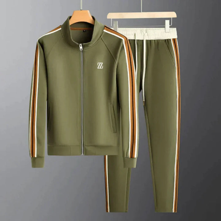 Stijlvol heren relax pak, ideaal voor zowel sport als een ontspannen dag, een veelzijdige casual outfit.