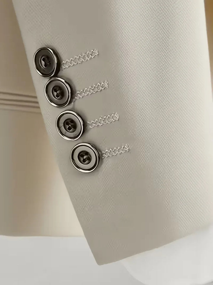 Stijlvol slim fit herenpak, comfortabel en elegant voor bruiloften en professionele afspraken.