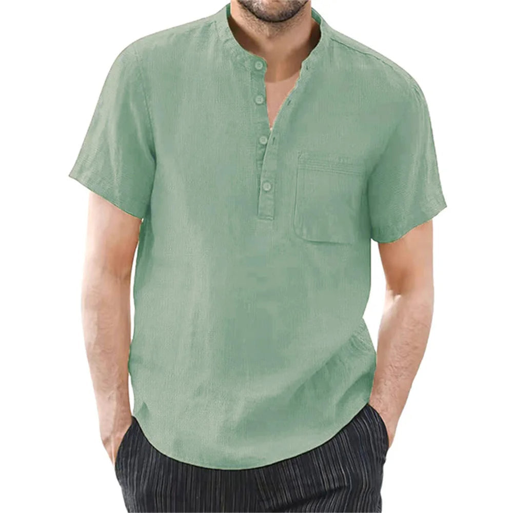 Ademend zomer t-shirt voor heren, effen design en comfortabel voor een luchtige casual look.