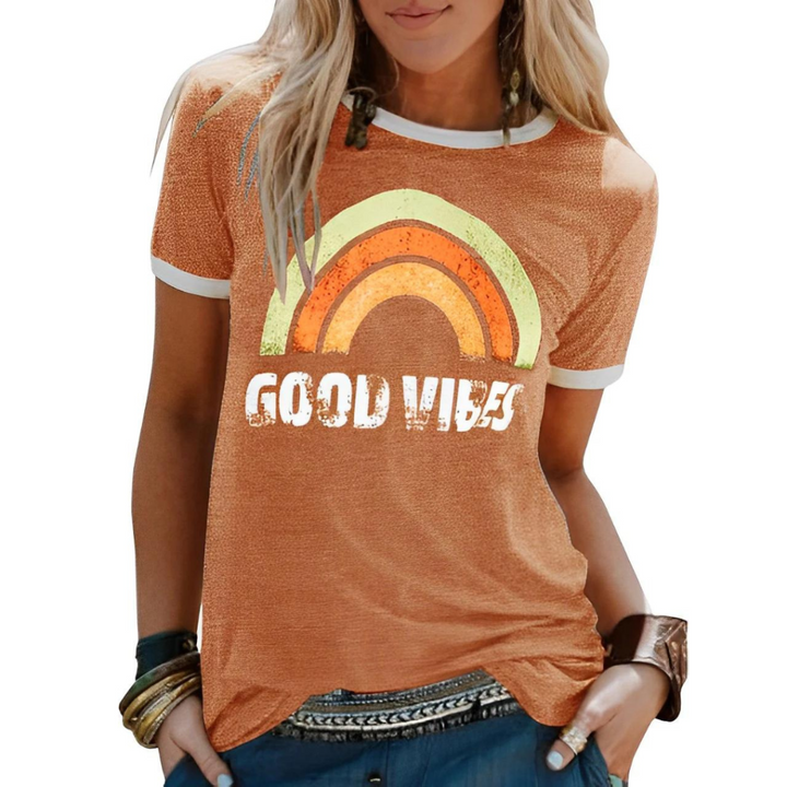 Stijlvol dames t-shirt 'Good Vibes' in relaxte pasvorm. Perfecte casual top voor dagelijks comfort en stijl.