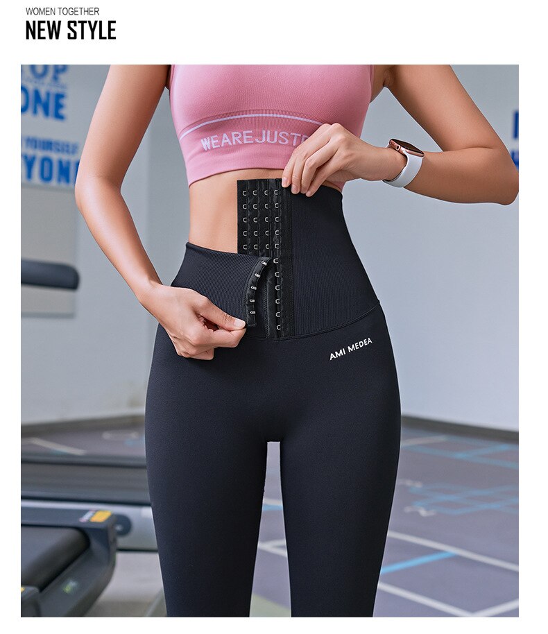 Comfortabele dames fitness legging, met shapewear effect voor elke sportactiviteit.