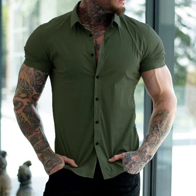 Comfortabel heren slim-fit overhemd Luca met korte mouwen. Strakke stretch pasvorm voor een moderne uitstraling.