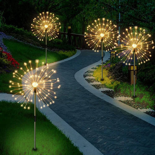 Energiezuinige solar LED tuinlamp; waterdichte buitenverlichting met uniek vuurwerk design.