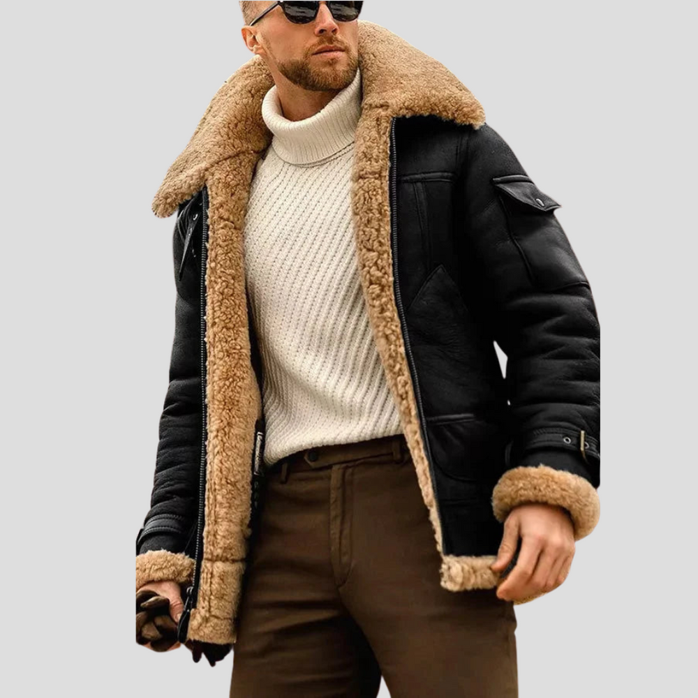 Modieus camelkleurig imitatieleer heren bikerjack. Veelzijdig en casual, ideaal voor mannen bovenkleding.