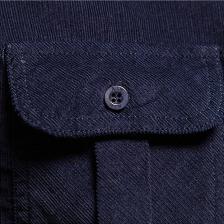 Veelzijdig heren overhemd van corduroy, perfect voor casual en stijlvolle momenten.