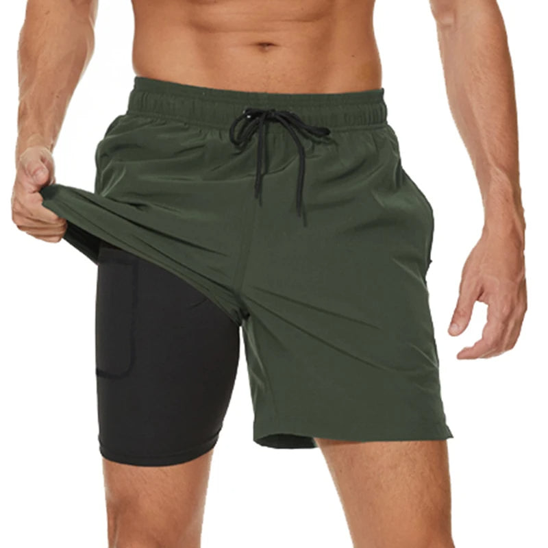 Comfortabele heren sportshort, ook als zwembroek te dragen, met sneldrogende stof.