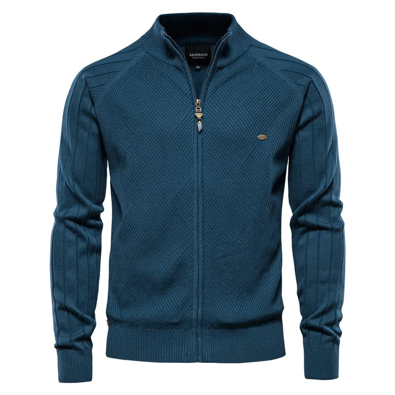 Comfortabel heren gebreid vest met opstaande kraag en rits. Essentiële knitwear voor de moderne man.