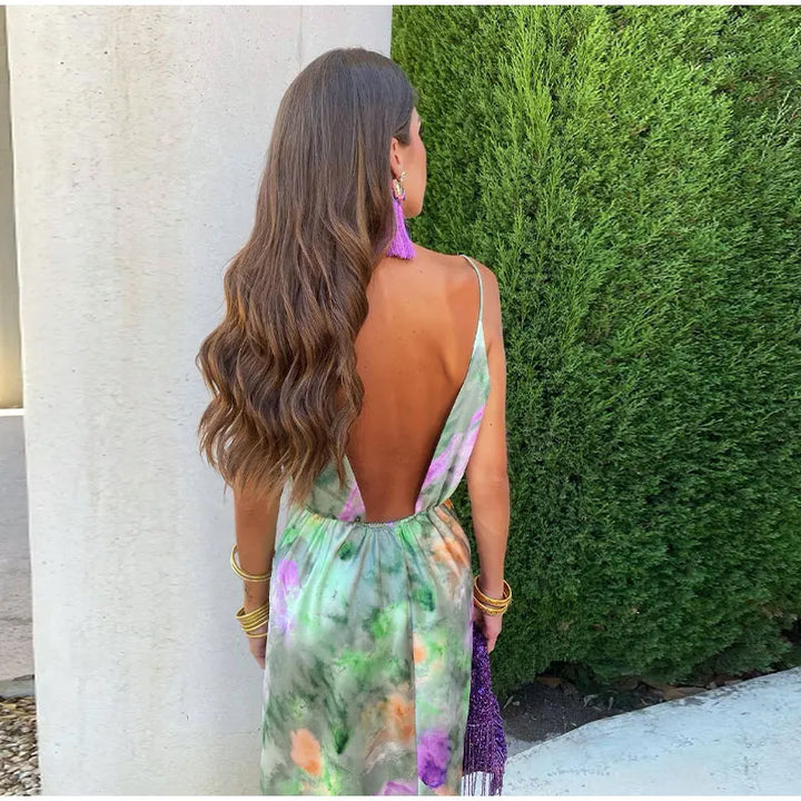 Modieuze dames maxi jurk met opvallende print. Deze comfortabele en veelzijdige elegante jurk is perfect voor de zomer.