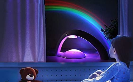 Compacte regenboog projector met dynamische kleuren, sfeerlicht voor kinderkamer of slaapkamer van jonge kinderen.