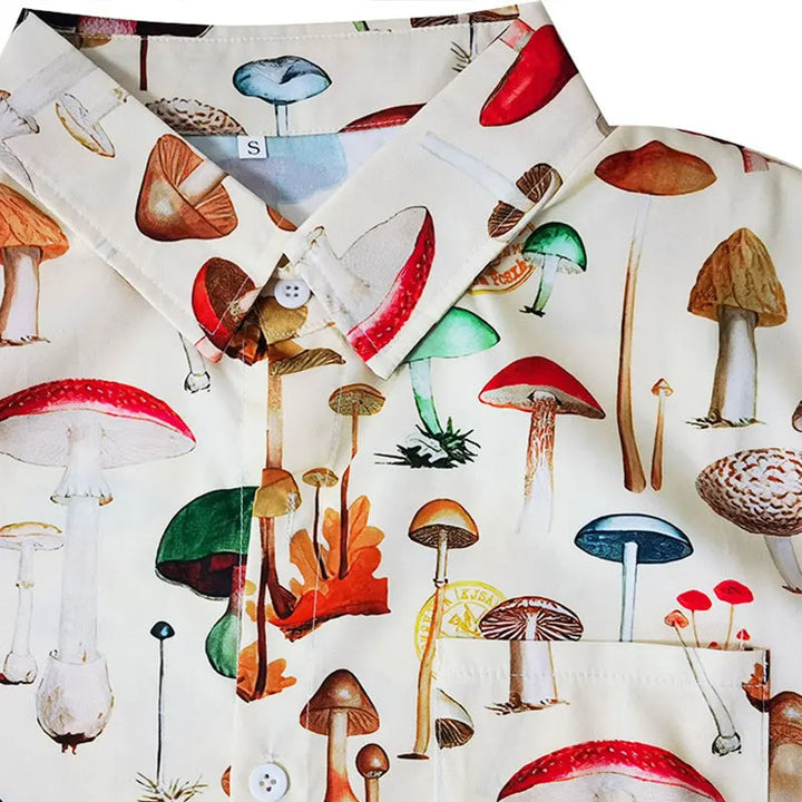 Heren casual overhemd met paddenstoelenprint, een vrolijke en trendy keuze voor herenkleding in de zomer.