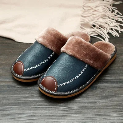 Comfortabele heren binnenschoenen, warme wintersloffen voor ontspanning. Perfecte waterdichte pantoffels.