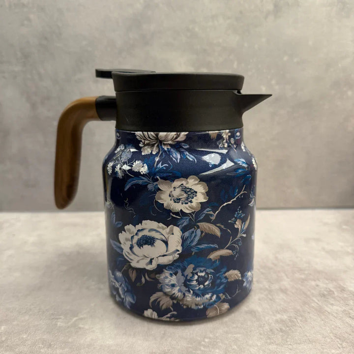 Fijne theezeef geïntegreerd in deze RVS theepot warmhoudkan, ideaal voor losse thee en kruidenthee.