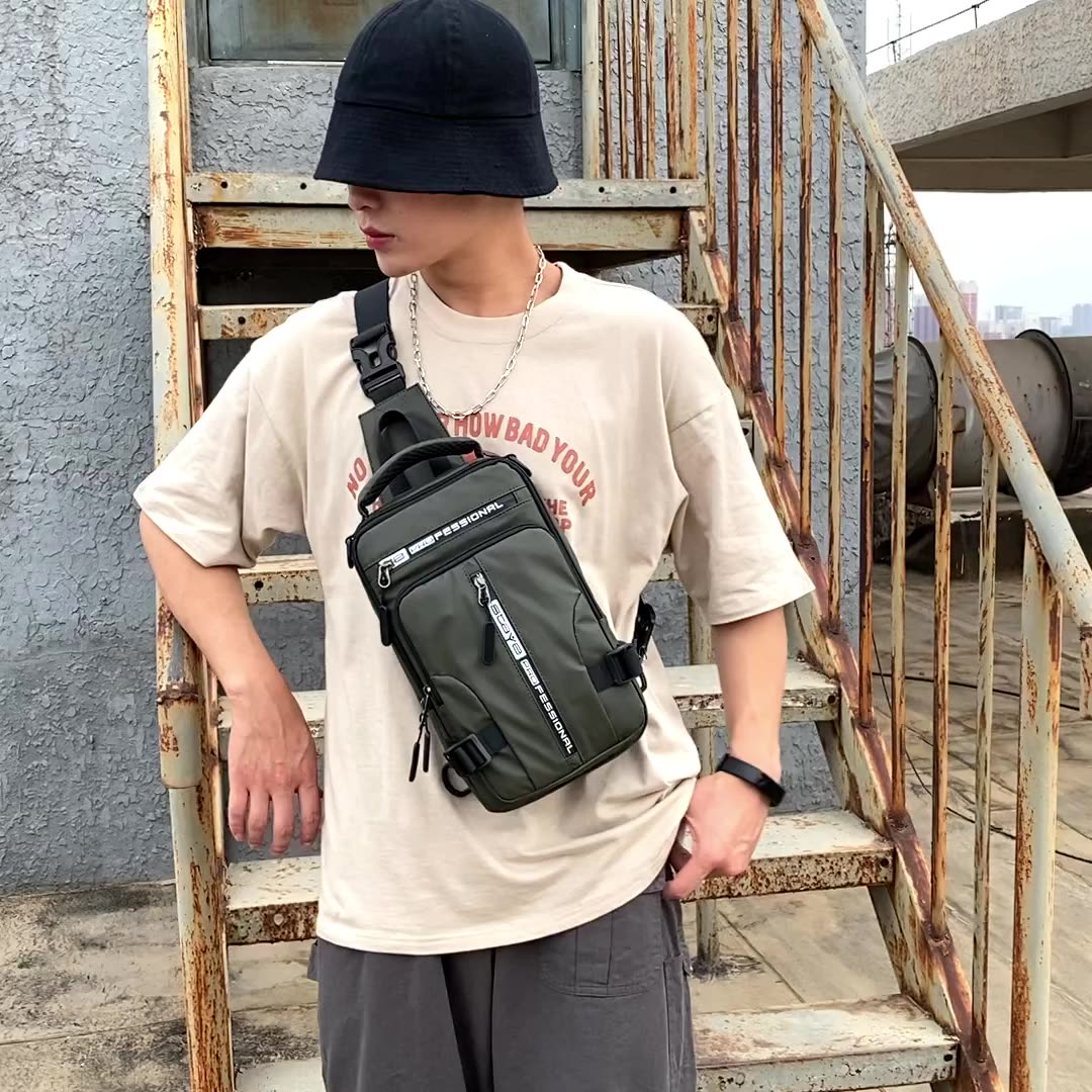 Veelzijdige heren dagtas, kan gedragen worden als rugzak of crossbody. Perfect voor stad & reizen.