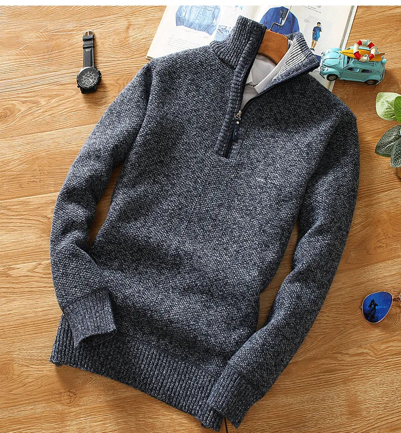 Heren trui met halve rits en opstaande kraag, ideaal voor herfst/winter. Comfortabel en stijlvol.