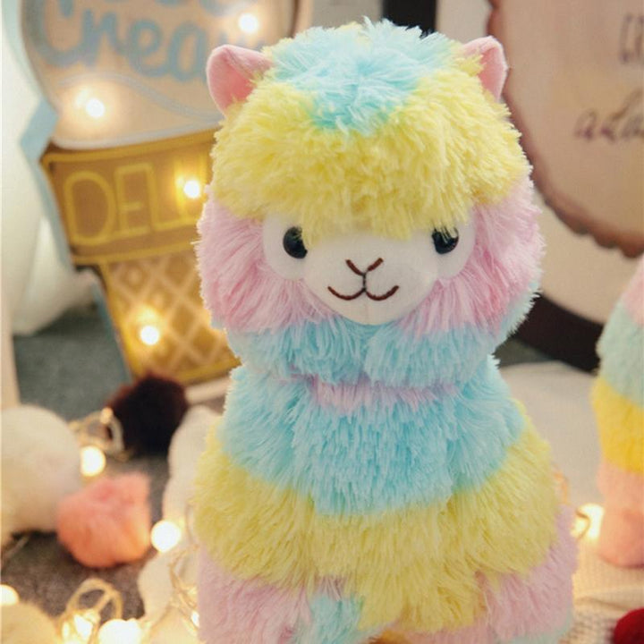 Leuke regenboog-alpaca knuffel voor de kinderkamer, zacht pluche speelgoed voor baby's en peuters.