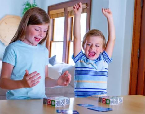 Leuk educatief kinder bordspel puzzel, ideaal cadeau voor kinderen; garandeert urenlang familieplezier en ontwikkeling.