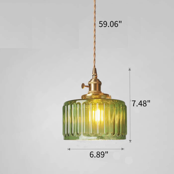 Prachtige Harrison hanglamp, met zijn vintage design en schitterende kristallen.