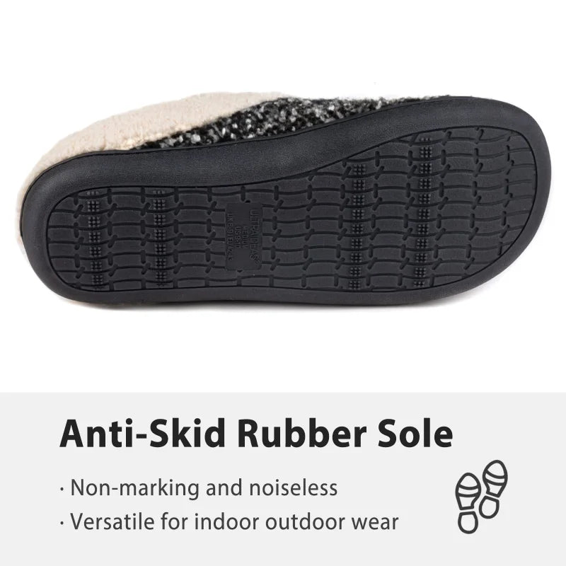 Mannelijke huisschoenen met een pluizige voering en duurzame antislip zool.