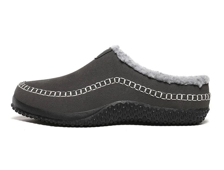Warme en zachte herenpantoffels; ideaal als winterschoeisel thuis, luxe comfort.