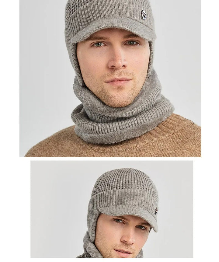 Warme, stijlvolle gebreide herenmuts met klep. Perfect voor winterse outfit en comfort.