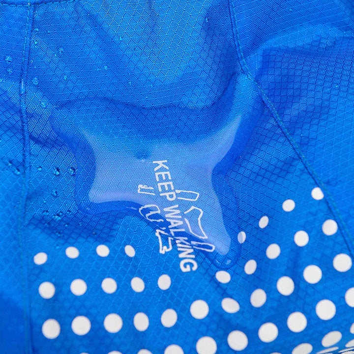 Compacte MALORIA rugzak, lichtgewicht en waterdicht, perfect voor hiking en stadsverkenning.