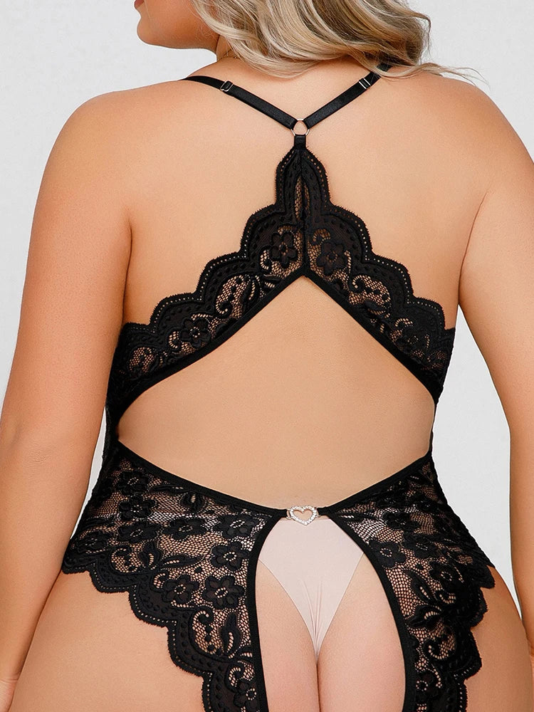 Elegante blauwe dames lingerieset voor grote maten, met open details voor een verleidelijke uitstraling.