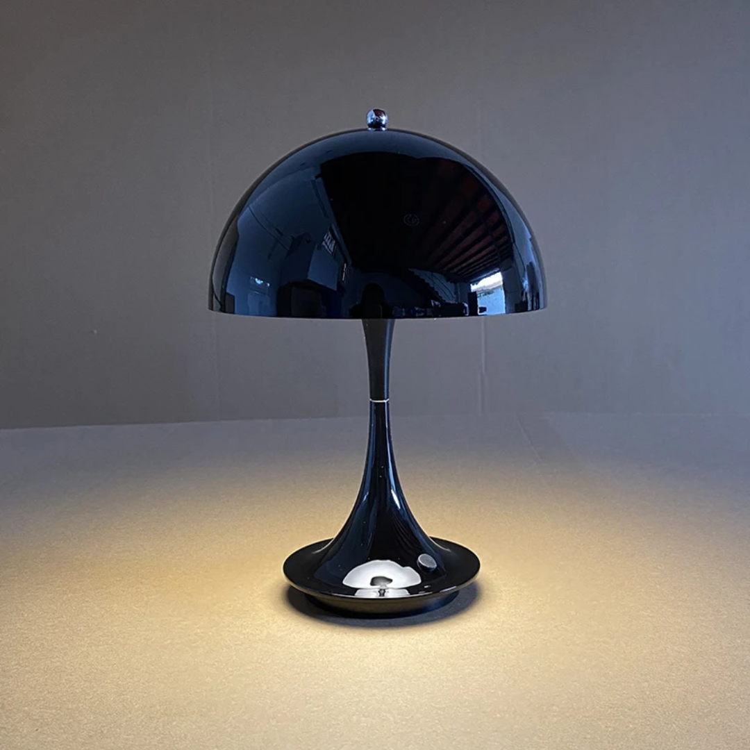 Decoratieve draadloze tafellamp met moderne touch, verrijkt uw interieur.