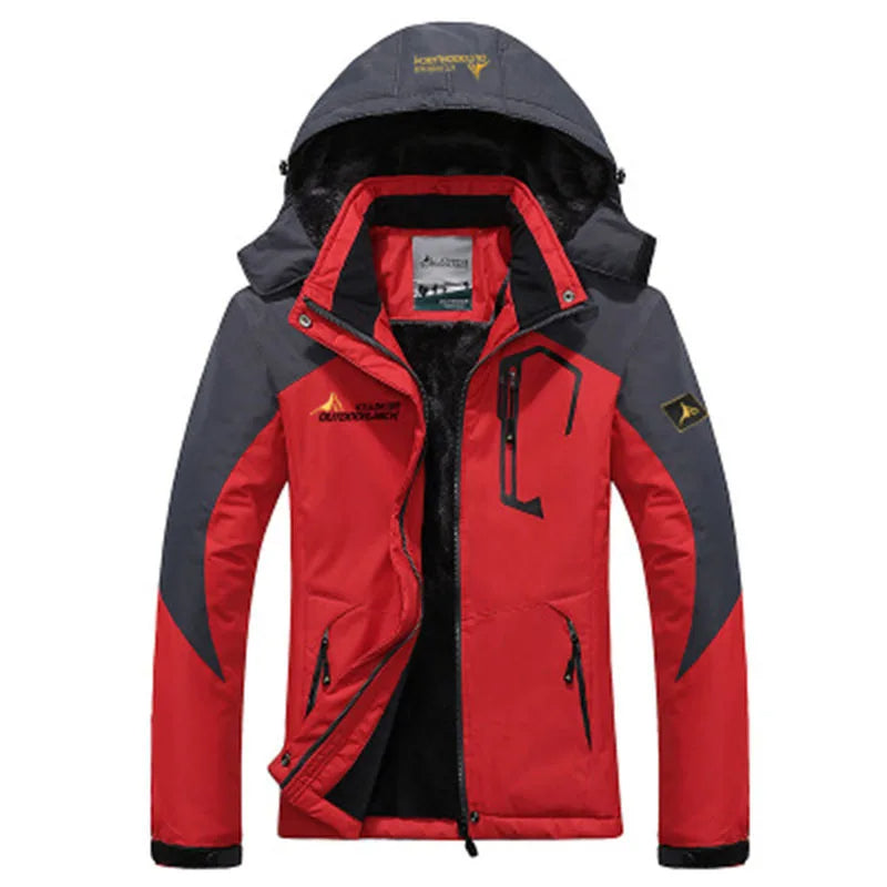 Rugzicht van een stijlvolle, winddichte heren winterparka met capuchon, optimale bescherming tegen kou.