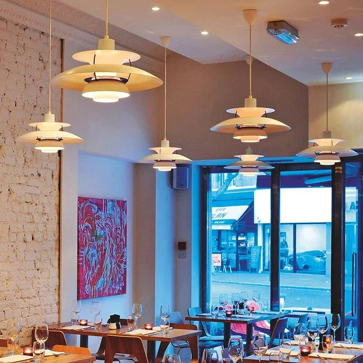 Design ronde LED plafondlamp, dimbaar voor optimale sfeer in elke moderne ruimte.