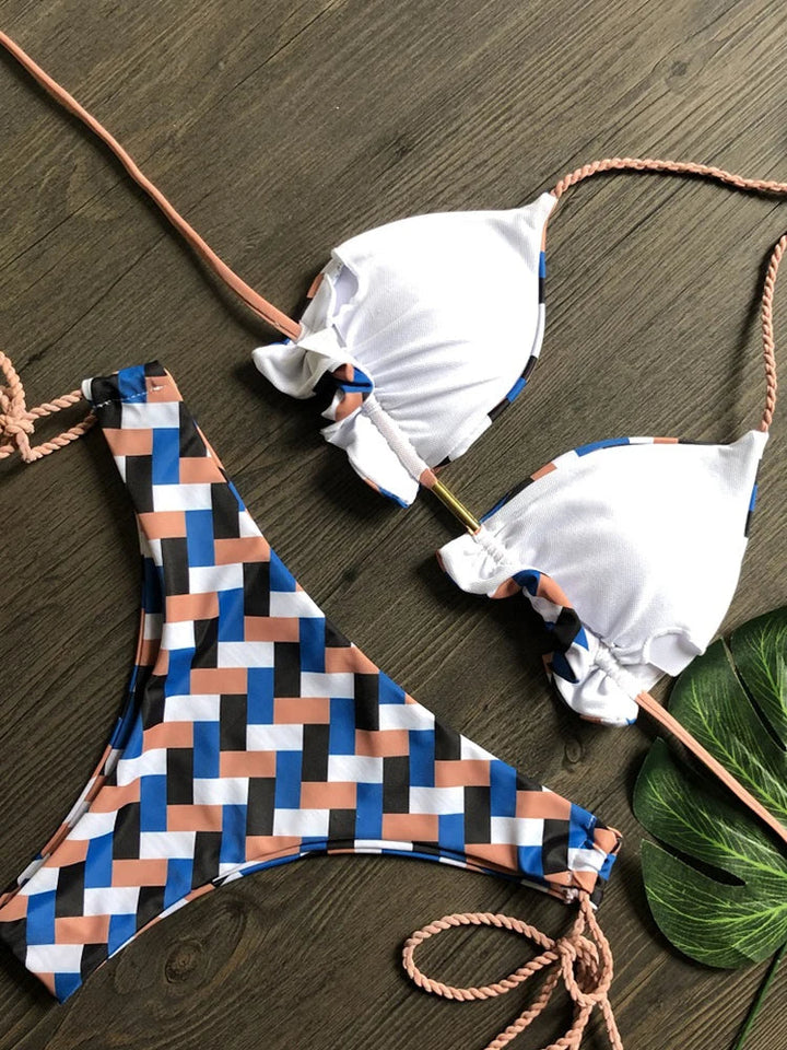 Dames Juna bikini: stijlvolle en trendy zomercollectie. Perfecte damesbadmode voor zwemmen en ontspannen.