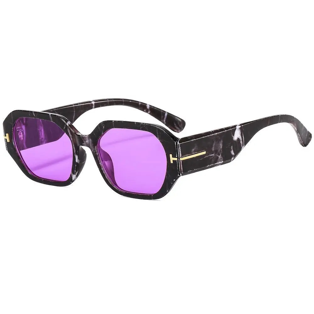 Fashion dames zonnebril, vierkante kunststof montuur, perfect voor modebewuste vrouwen in de zomer.