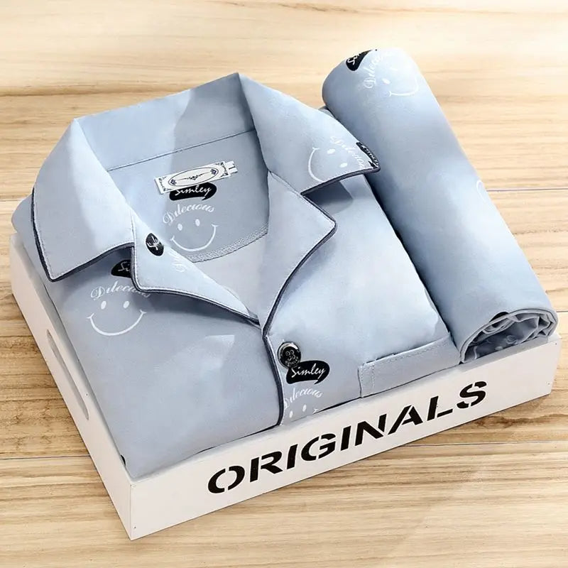 Comfortabele lange broek van de heren pyjamaset, met elastische tailleband voor bewegingsvrijheid.