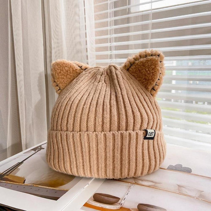 Trendy unisex gebreide wintermuts met schattige kattenoren, een speels en warm hoofddeksel voor iedereen.