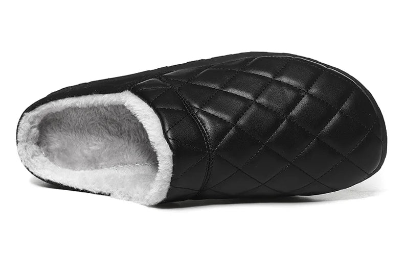 Luxe heren pantoffels, zacht gevoerd, houden voeten warm en zijn slipvrij.