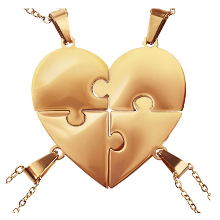 Gepersonaliseerde zilverkleurige puzzelketting, elk stukje een familielid.