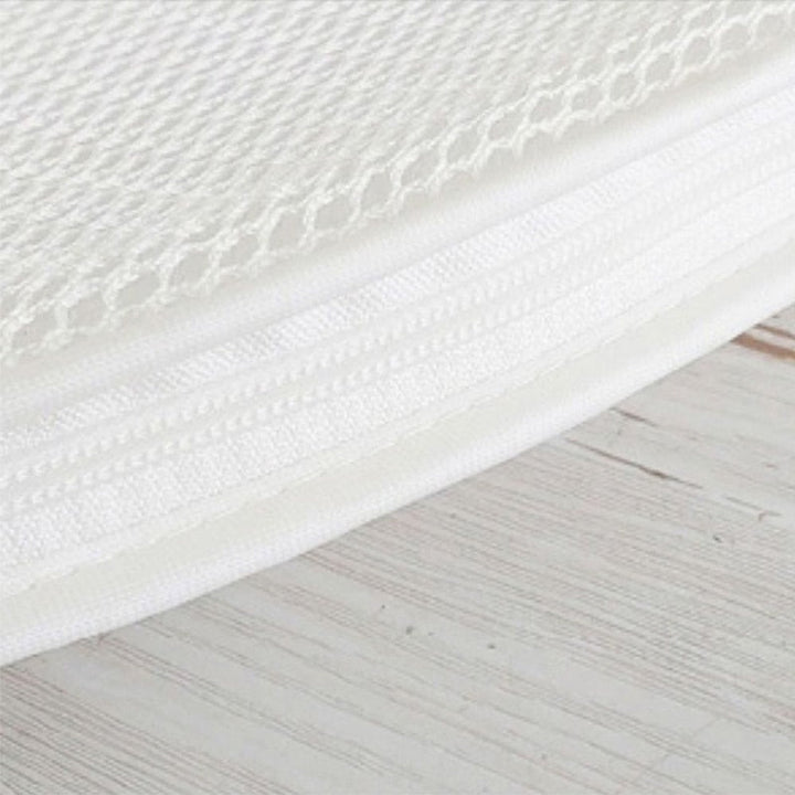 Veilige antislip kruipmat van zacht katoen, rond en gewatteerd, met geborduurde dieren voor baby's.