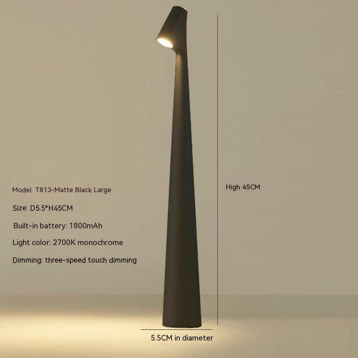 Draadloze LED tafellamp Kynara, perfect voor een gezellige avond op het balkon of in de tuin.