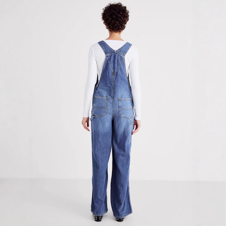 Modieuze dames jumpsuit met wijde rechte pijpen, biedt ultiem comfort en een stijlvolle uitstraling.