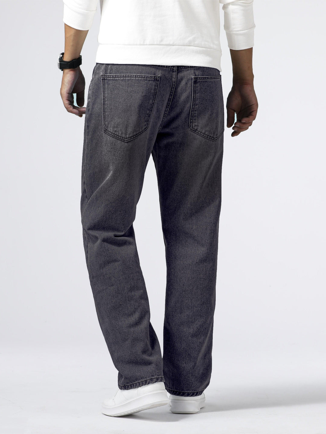 Trendy herenjeans Milan, casual street style met comfortabele regular fit, must-have voor herenkleding.