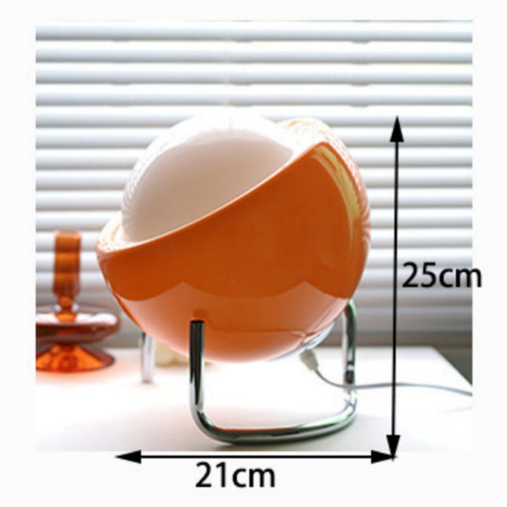 Elegante Bauhaus design tafellamp; de GlowLight biedt moderne binnenverlichting.