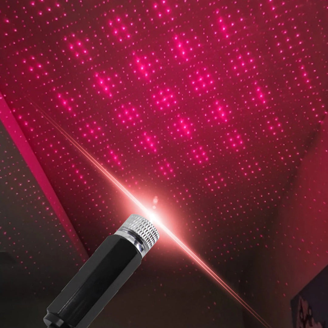 Magische LED sterrenhemel projector creëert dynamische lichteffecten voor een unieke auto- of kamerervaring.