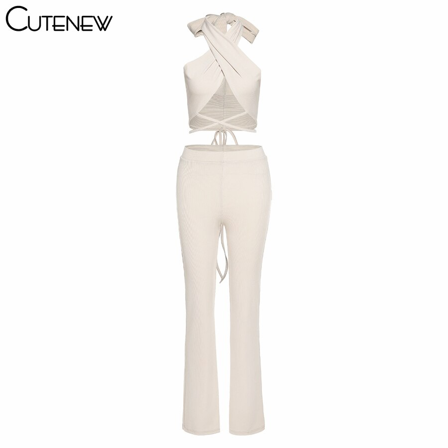 Comfortabele dames tweedelige lente-zomer set: stijlvolle top en broek, ideaal als vrijetijdskleding of outfit.