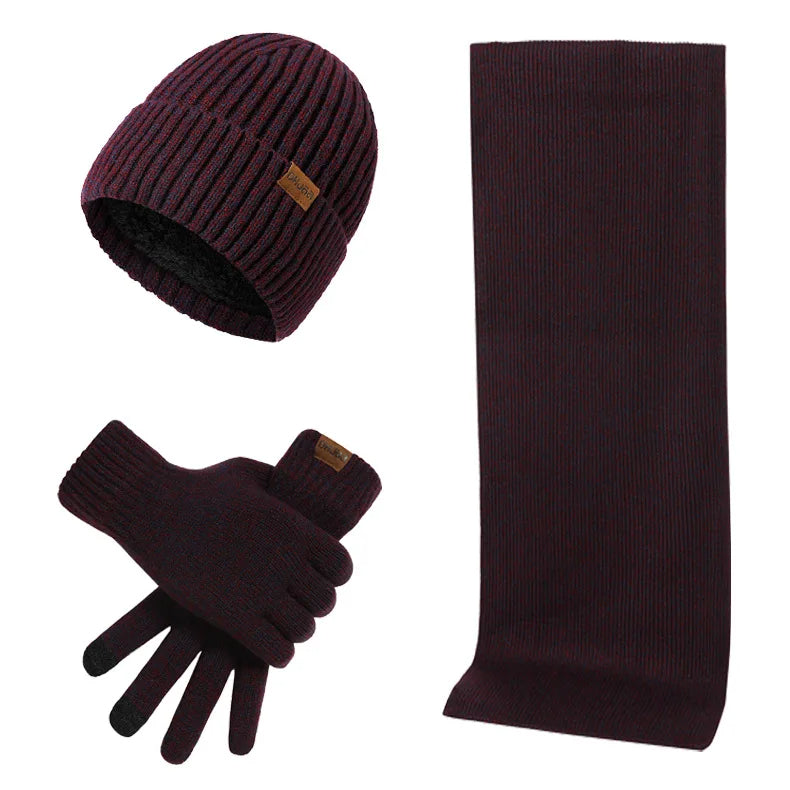 Cadeau-idee heren: warme winterset met muts, sjaal en handschoenen voor koude dagen.
