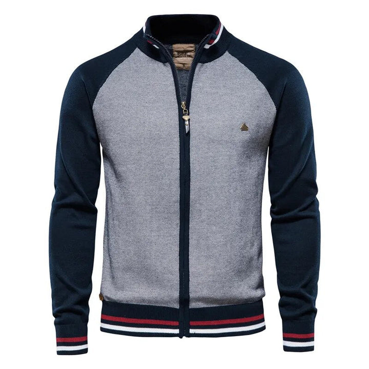 Multicolor heren collegevest, gebreid, voor een trendy en comfortabele outfit.