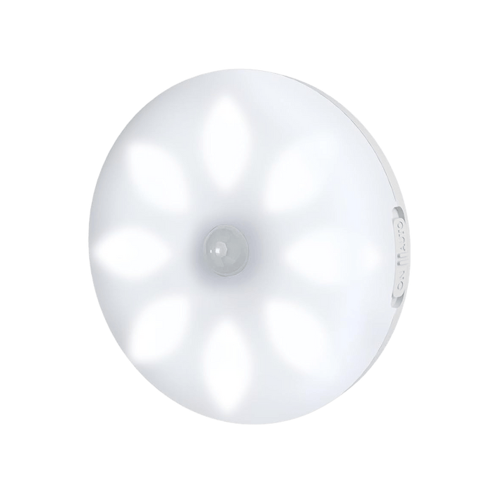 Compacte draadloze LED spotlamp met batterij en afstandsbediening, voor slimme en flexibele verlichting.